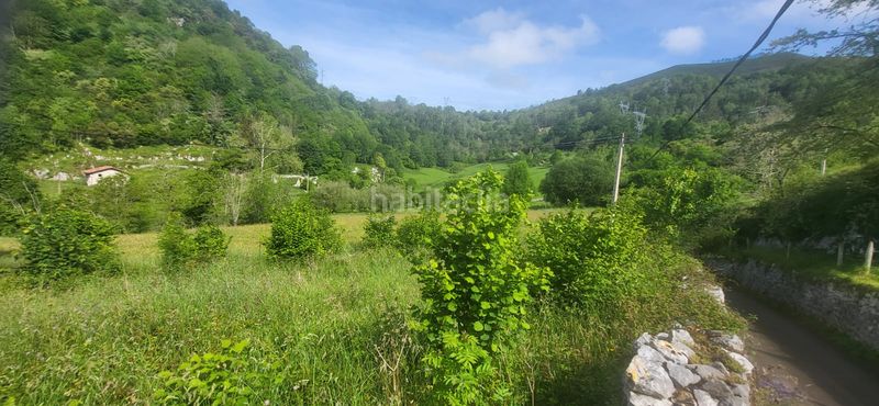 Foto 0df2df0f-b9d0-486d-9e66-604c75c2c3f9. Edificio en lugar puertas 1 en Cabrales