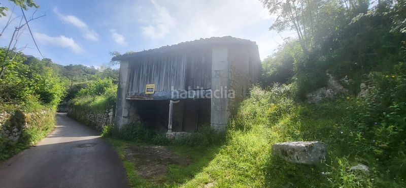 Foto 19bc63e3-5e90-43a2-8b21-48ddd95f79b6. Edificio en lugar puertas 1 en Cabrales