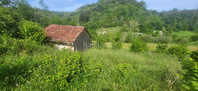 Foto a5c5b12a-75ed-4b6e-ade9-809aa8ff28cd. Edificio en lugar puertas 1 en Cabrales