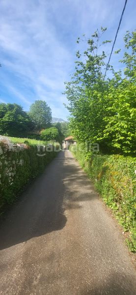 Foto baa9393f-07d7-4b4a-9530-062d12762582. Edificio en lugar puertas 1 en Cabrales