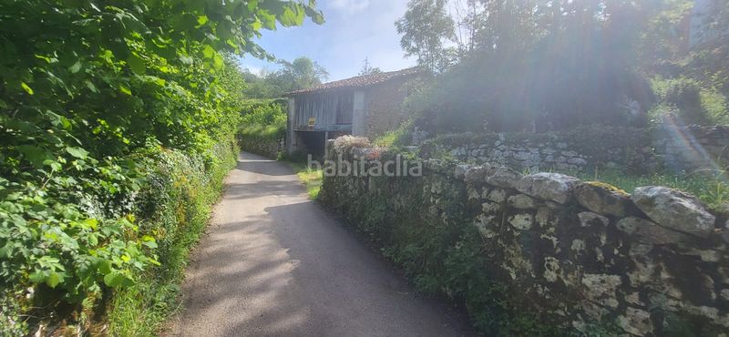 Foto e1f0d8d7-5d2a-4e83-bcc6-62af921fc154. Edificio en lugar puertas 1 en Cabrales