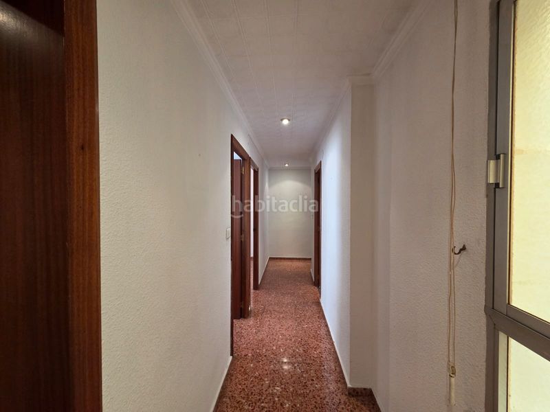 Foto 8dee5eea-f618-43ef-99cf-30dddbd9c857. Piso en Plaza de Toros-Avenida Chapí-Trinquete Elda