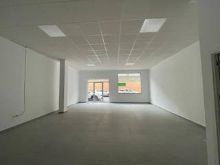 Lloguer Local Comercial a Calle rosales 11. Local comercial completamente reformado