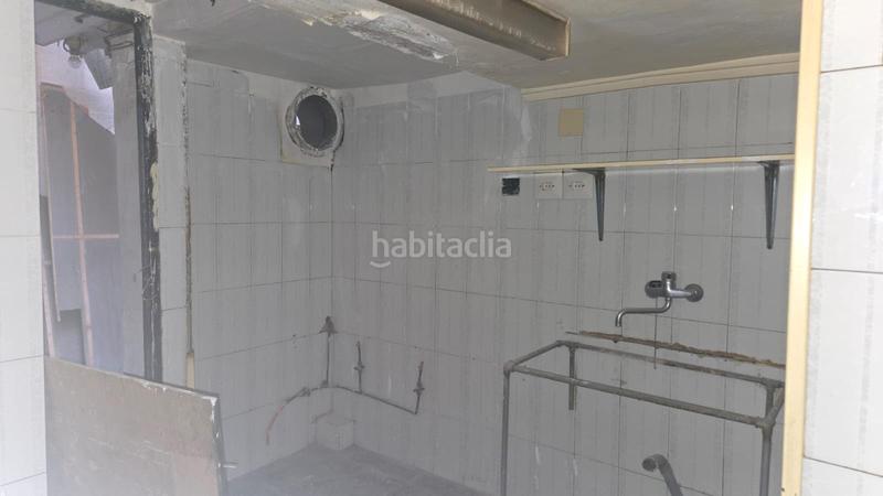 Foto 65083e82-3f31-485f-ab1e-438c902e8fd6. Geschäftsraum in avenida reina victoria 35 in Fraternidad Elda