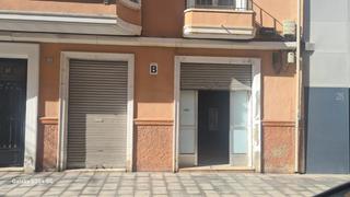 Local Comercial en Calle antonio maura 30. Local comercial con posibilidad cambio de uso a vivienda