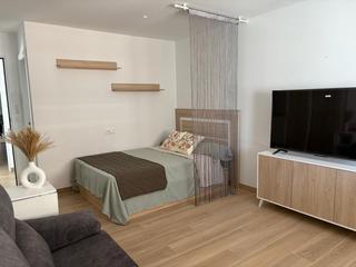 Location Studio à Carrer pintor zurbarán 26. Estudio diáfano recién reformado 1 o 2 personas
