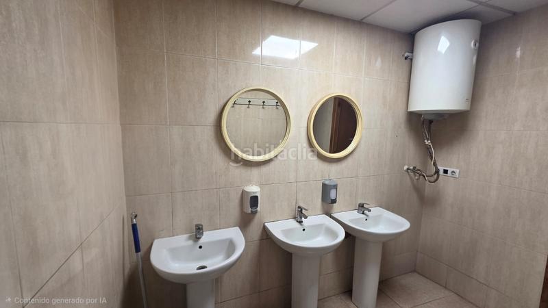 Foto f1194377-5823-416a-82ed-a10509276419. Nave industrial en carretera país vasc 12 nave industrial con montacargas en Monòver