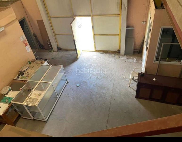 Foto 576f68f6-efaa-47a0-8681-63ba0851e524. Capannone industriale in calle azucena 71 in El Real Melilla