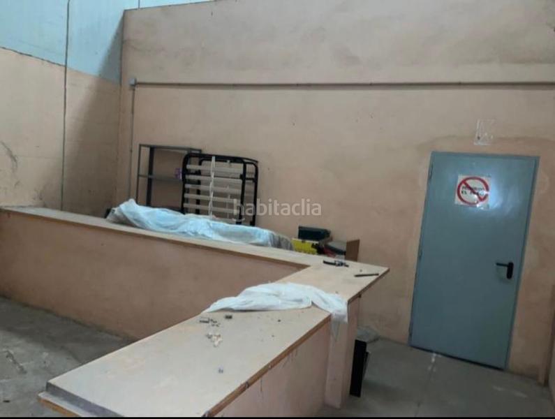 Foto f63ccf92-cdf0-4e24-9340-82715d221ffb. Capannone industriale in calle azucena 71 in El Real Melilla