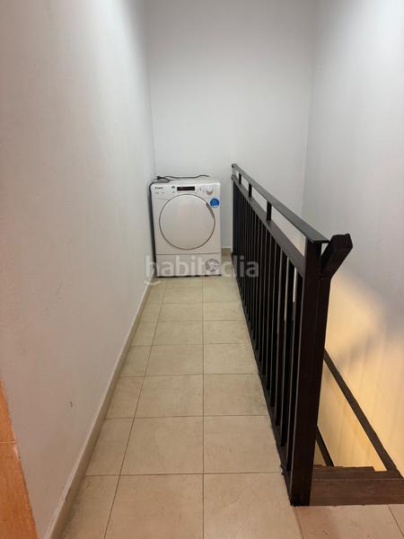 Foto 53b6f428-1cc5-4c38-8057-fc7b1bf2d3d9. Location duplex dans calle coroneles lacasa 23 dans Melilla