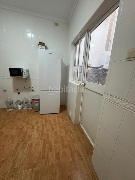 Foto 431ddefd-5b03-4aaa-93b3-2b66b85161b4. Miete zweistöckige wohnung in calle coroneles lacasa 23 in Melilla