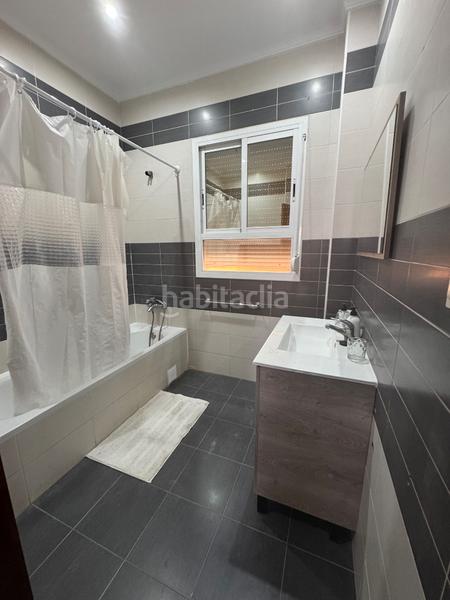 Foto b9b406dd-473e-4e3e-8a9e-a53222f06623. Miete zweistöckige wohnung in calle coroneles lacasa 23 in Melilla