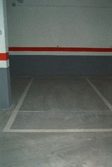 Miete Autoparkplatz in Calle cañamero 1. Alquilo plaza de garaje barriada santa canalina, edif. acueducto