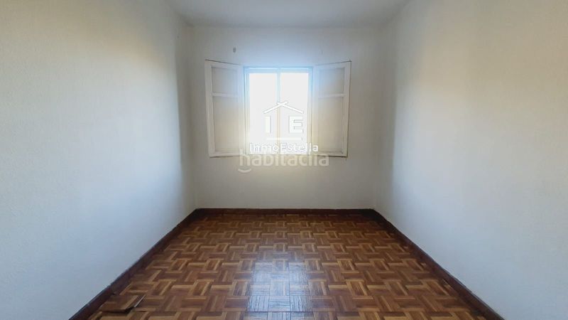 Foto 107c360e-a65f-4d0d-8707-fa7e4a6ff99b. Àtic amb calefacció a Estella / Lizarra