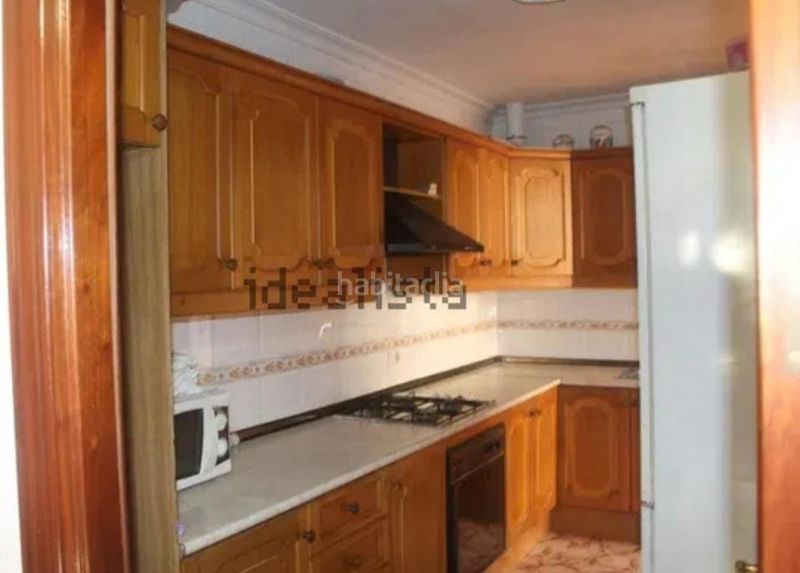 Foto c8df4a30-325e-412b-8160-014718440a42. Piso en Parque Alcosa Sevilla