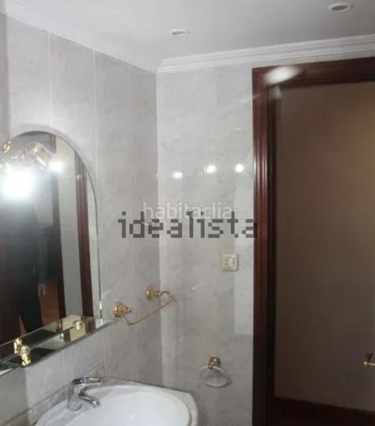 Foto ef6b8cf5-22f2-47ed-a86a-1d6d472a106a. Piso en Parque Alcosa Sevilla