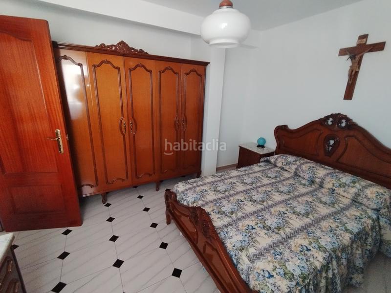 Foto b45e3b4a-38ff-41da-8611-8d690c3c09f9. Pis a Juan XXIII - Rochelambert Sevilla