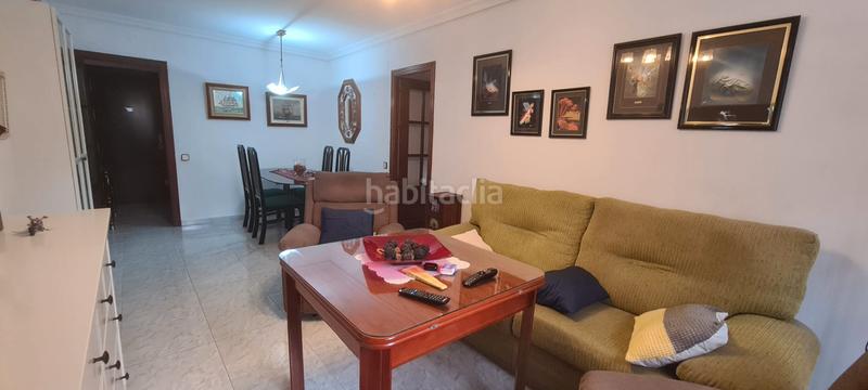 Foto ee5ae3e4-ea3a-4467-ac90-b9101cc10114. Piso en Juan XXIII - Rochelambert Sevilla