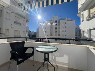 Pis  Marijata. Apartamento en urbanizacin privada con piscina en el portil