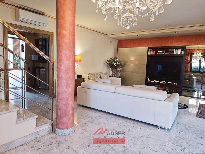 Foto 187cb8a4-ce2d-4099-9c9a-c8e4d910af39. Casa con riscaldamento parcheggio piscina in Logroño