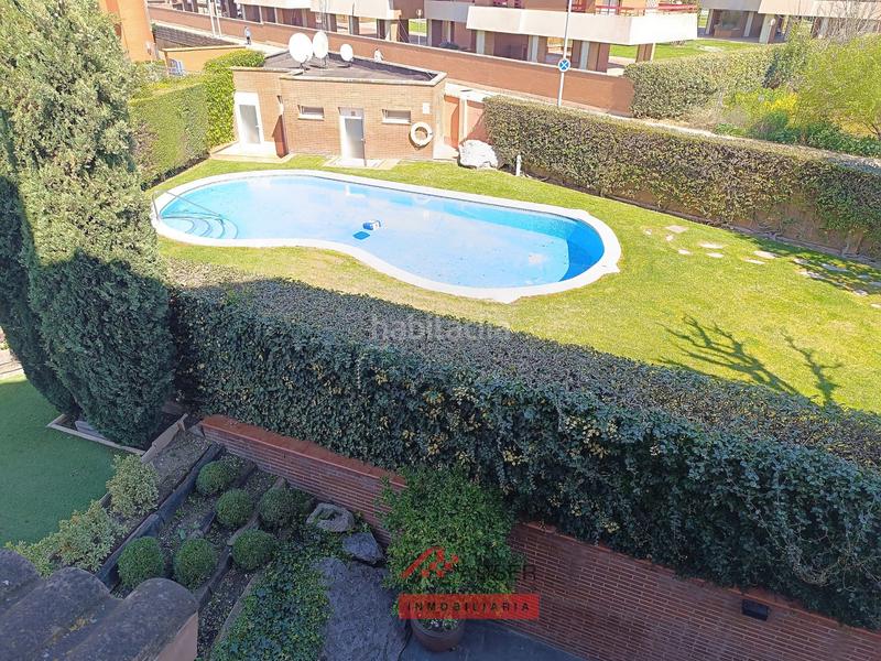 Foto 63f66f32-1e1a-429e-92c7-ff1b86d504d2. Casa con riscaldamento parcheggio piscina in Logroño