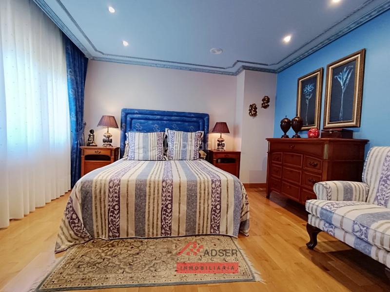 Foto 8a4b42cc-b502-4767-ade8-7c5423eabe35. Casa con riscaldamento parcheggio piscina in Logroño