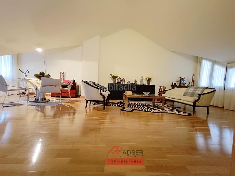 Foto b1ec2e65-643b-4aa7-a5b4-7b9281cd5077. Casa con riscaldamento parcheggio piscina in Logroño