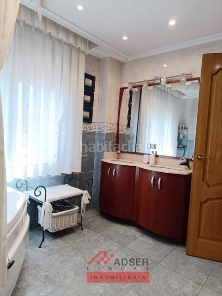 Foto e17c7397-55f5-4b5d-9dfe-ac8163562d6e. Casa con riscaldamento parcheggio piscina in Logroño