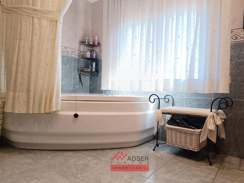 Foto e73a9cf9-859a-48c1-aaf3-133ebb2d1188. Casa con riscaldamento parcheggio piscina in Logroño