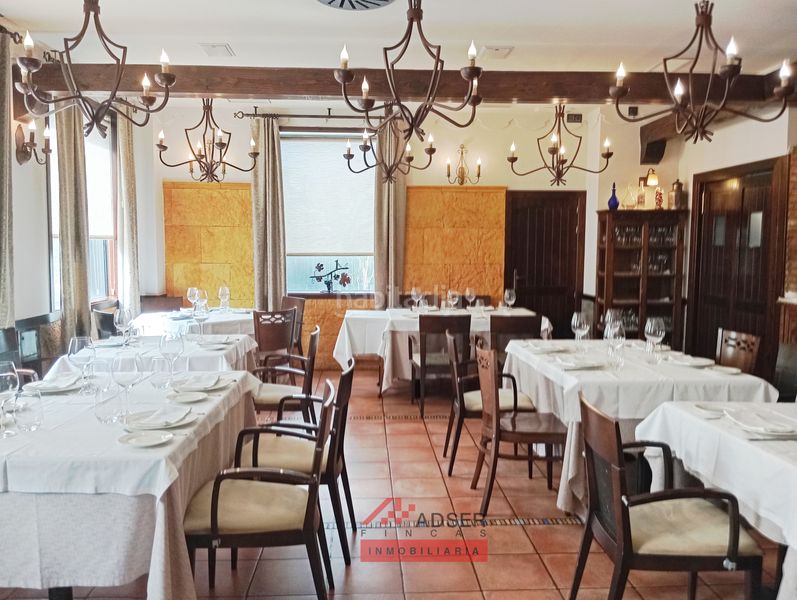 Foto 42508235-fd16-4bfa-b896-f6fb10cd8ea0. Traspàs local comercial a Fuenmayor