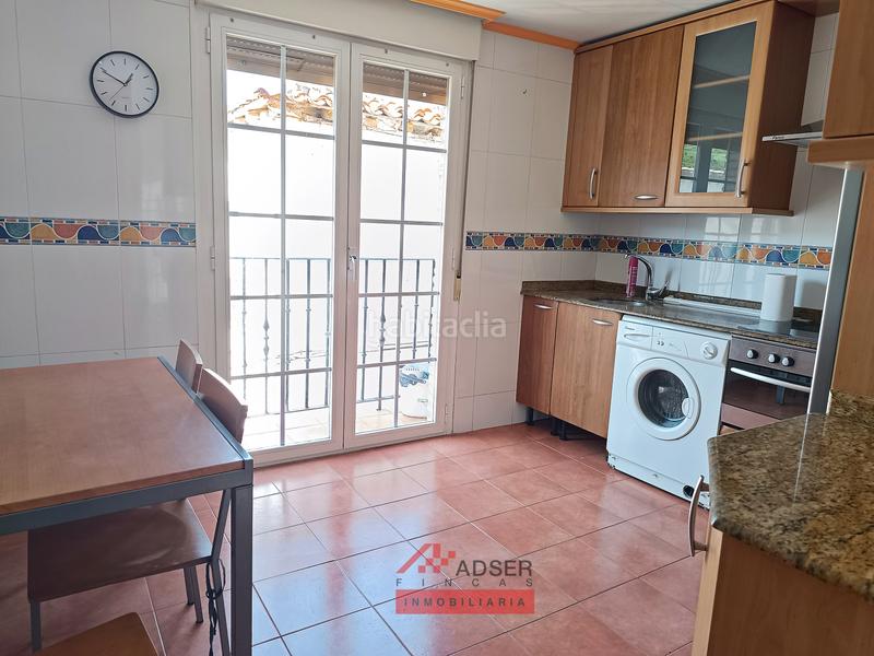 Foto 9348a583-32db-4e22-aee8-364b54cb9333. Piso apartamento con terraza en Viguera