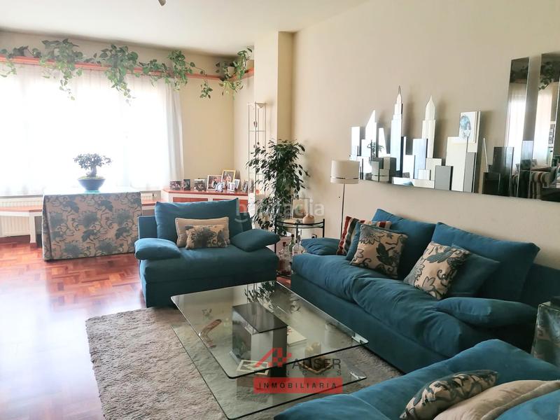 Foto f0a5ed89-a52d-49d0-a235-22783f3c831f. Appartamento con riscaldamento parcheggio in Residencia Logroño