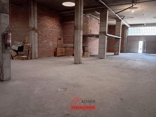 Local Comercial  Logroño - duquesa de la victoria. Amplio local en venta  de 300m en zona lobete.