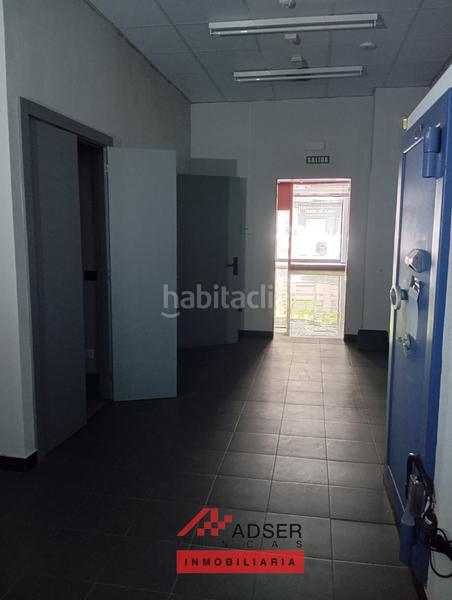 Foto c54d34f3-eea8-4289-bd83-2d0b7d0c6ae7. Alquiler local comercial amplio local en venta en zona ayuntamiento en Logroño