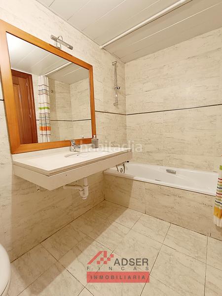 Foto 508736df-2e53-40b3-b221-61d6129f76fe. Pis amb calefacció aparcament piscina a Cascajos - Piqueras Logroño