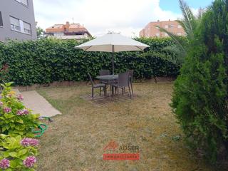 Appartement  Logroño - cl fabricas. Planta baja con jardin de 55 metros y terraza de 22 garaje y tra