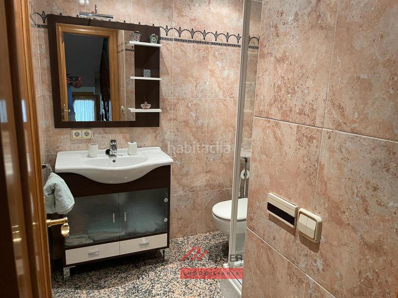 Foto 20eebabb-4022-4b8b-a87a-86cbf6e2644d. Casa amb calefacció aparcament piscina a Avenida Madrid Logroño