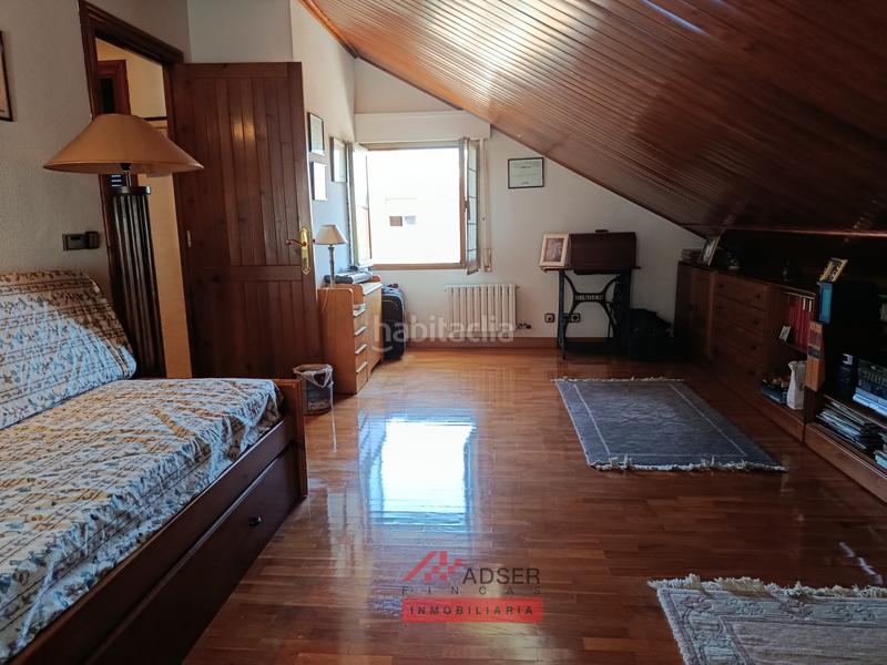 Foto 6640139a-e996-49d0-8eb1-d399ecc9ddd9. Casa exclusiva casa independiente en Avenida Madrid con zona privada y piscina en Logroño