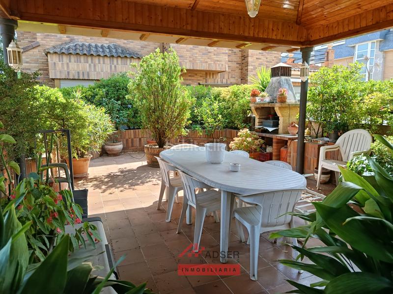 Foto d0e4645a-01c7-4721-9062-8f7f7b063fe1. Casa exclusiva casa independiente en Avenida Madrid con zona privada y piscina en Logroño