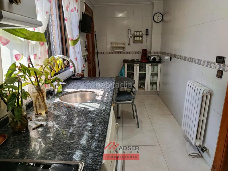 Foto fae0d788-2184-46da-b901-8f6eb58ff42f. Casa exclusiva casa independiente en Avenida Madrid con zona privada y piscina en Logroño