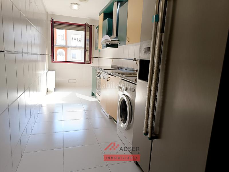 Foto 452c001a-83ba-4c5c-8c9c-c2a025c2f642. Piso espolon todo exterior inmejorables vistas en Logroño