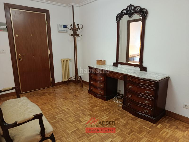 Foto 204f4c28-cef7-470b-b01f-9051fe741768. Etagenwohnung mit heizung parking in Gran Via Logroño