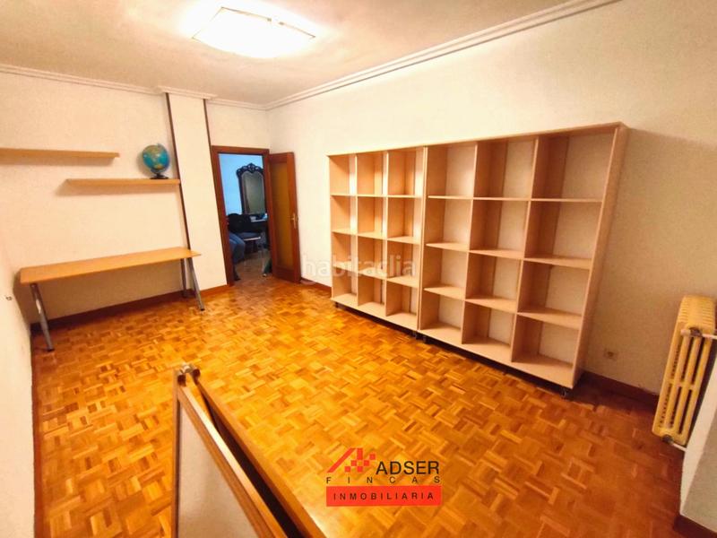 Foto ee4c27a8-56dd-4d78-8847-05bfd4856f88. Etagenwohnung mit heizung parking in Gran Via Logroño