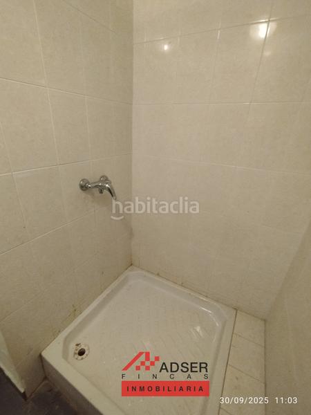 Foto b5a77729-3fbb-43ec-853b-f18b5af8d58c. Miete fabrikhalle in Oyón / Oion