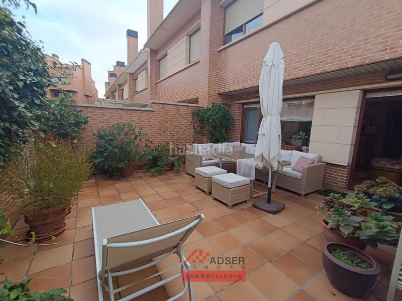 Foto 4af99541-0e09-4a84-b700-6de27495d8b8. Casa adossada amb calefacció aparcament piscina a Logroño