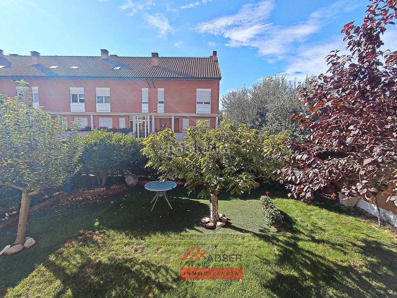 Foto 2bb97a89-24b2-47e2-b8d5-6a58a93fbe02. Casa a schiera con riscaldamento parcheggio piscina in Logroño