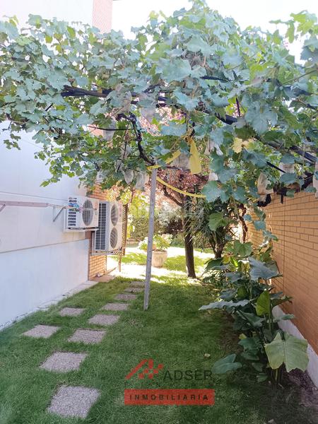 Foto 3b310306-af4d-46b7-a5e4-8247f7c790e1. Casa a schiera con riscaldamento parcheggio piscina in Logroño