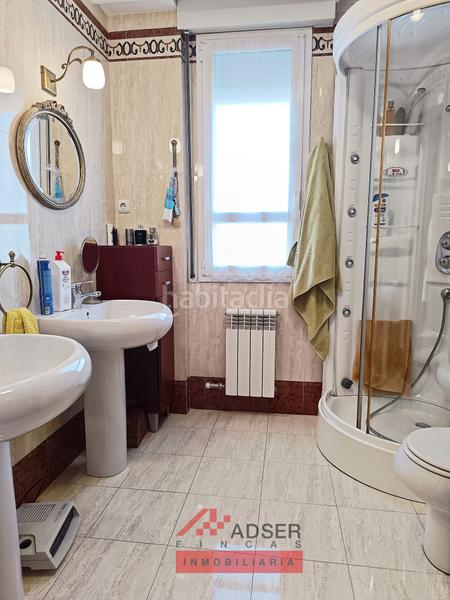 Foto 40e4a090-2978-4f66-876b-fb9d75b0f119. Casa a schiera con riscaldamento parcheggio piscina in Logroño