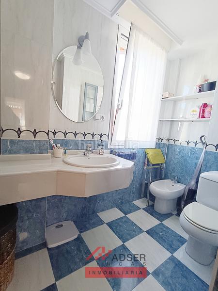 Foto 8489cfa0-2e1e-4761-8aad-dae24e1a16fc. Casa a schiera con riscaldamento parcheggio piscina in Logroño