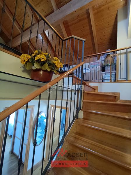 Foto 8a6bc49a-0f8b-49d5-9c27-25734aa3af18. Casa a schiera con riscaldamento parcheggio piscina in Logroño